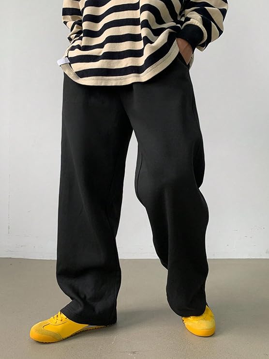 ASTHETIC BLACK BAGGY TRACKPANT