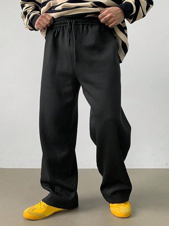 ASTHETIC BLACK BAGGY TRACKPANT