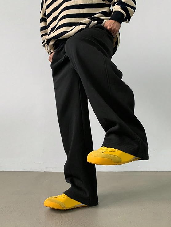 ASTHETIC BLACK BAGGY TRACKPANT